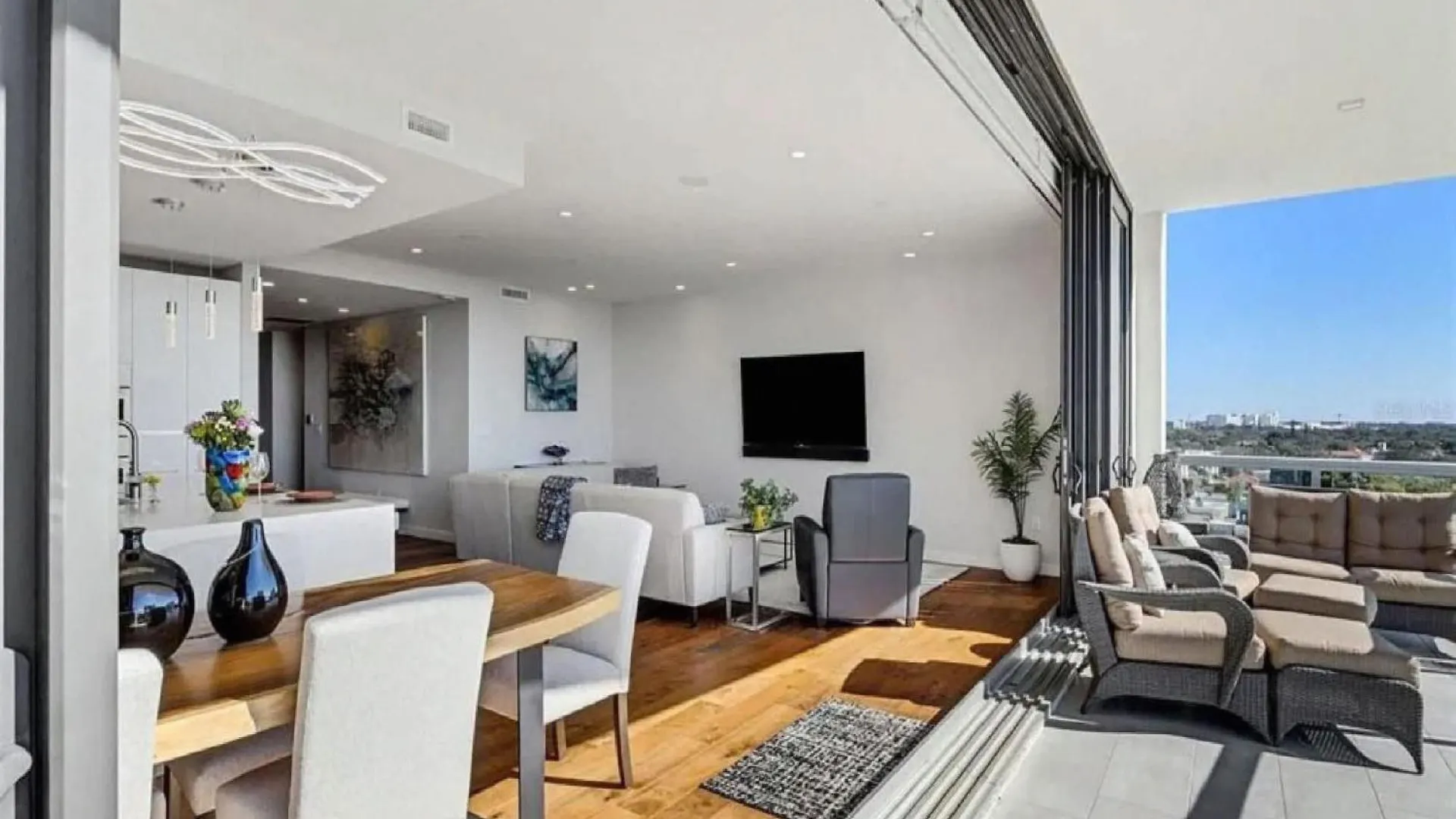 Elegant Downtown Sarasota Condo