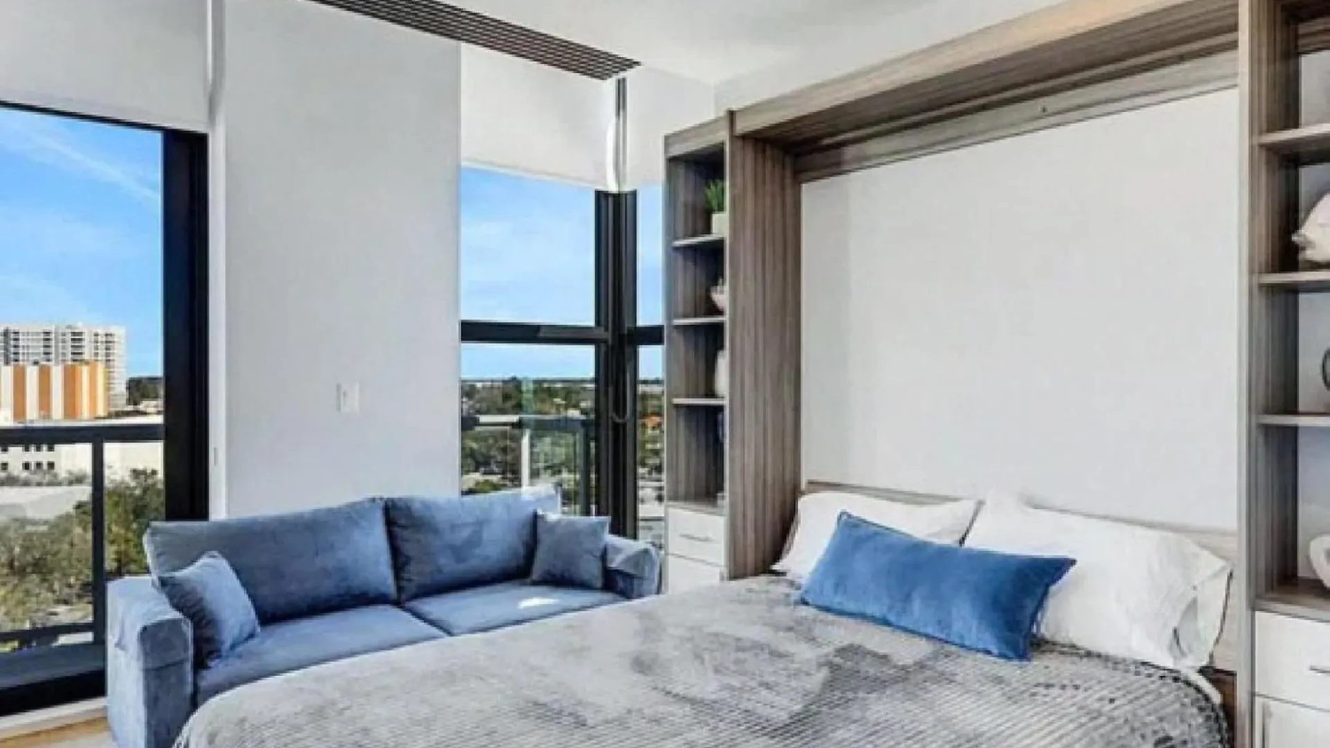 Elegant Downtown Sarasota Condo Apartment